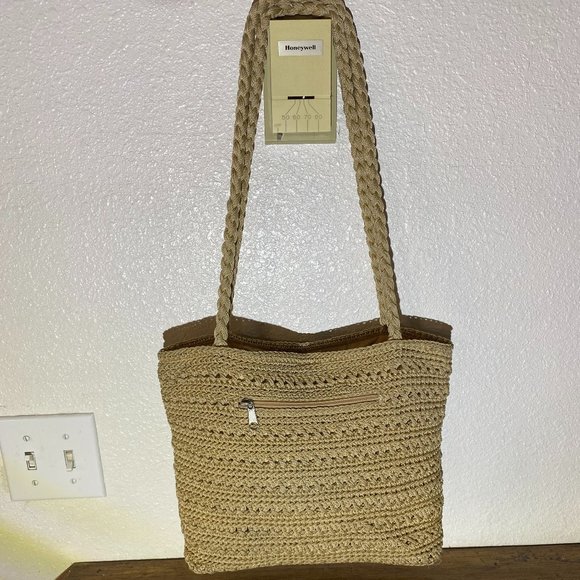 Lina Boho Crocheted Crossbody Bag - Picture 6 of 9